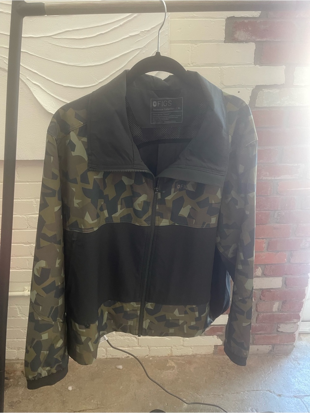 Figs Women’s Camo Zip-Front Bomber Jacket - Olive & Bonsi